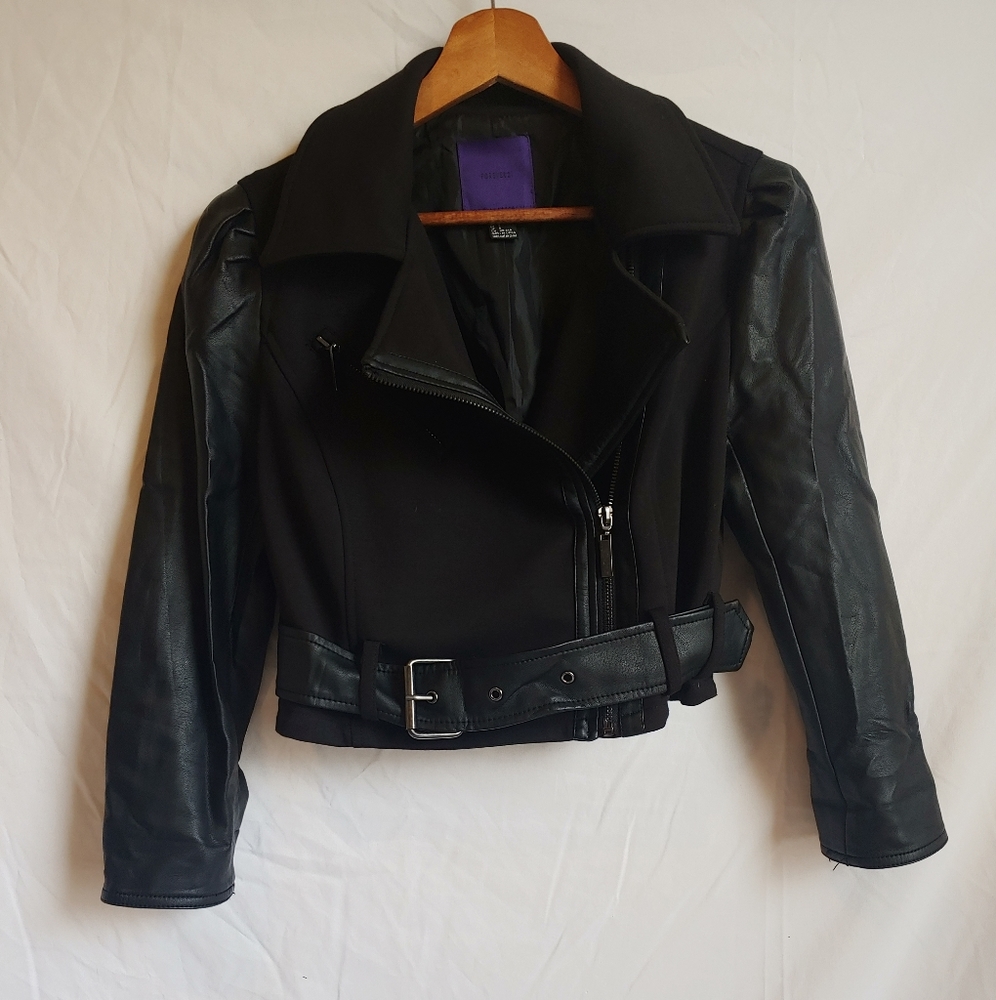 Forever 21 Vegan leather moto crop jacket - Picture 2 of 5